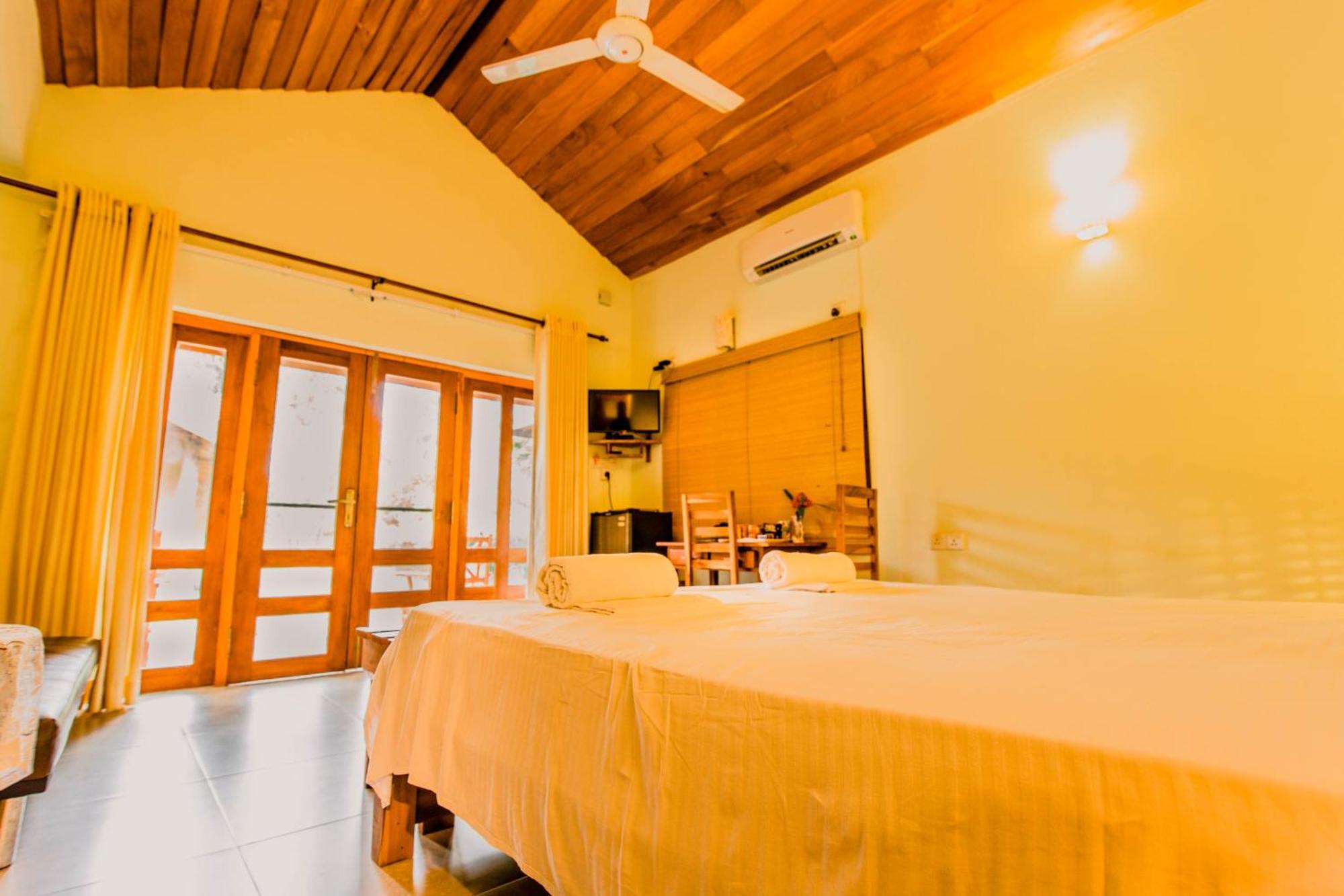 Shade Villa