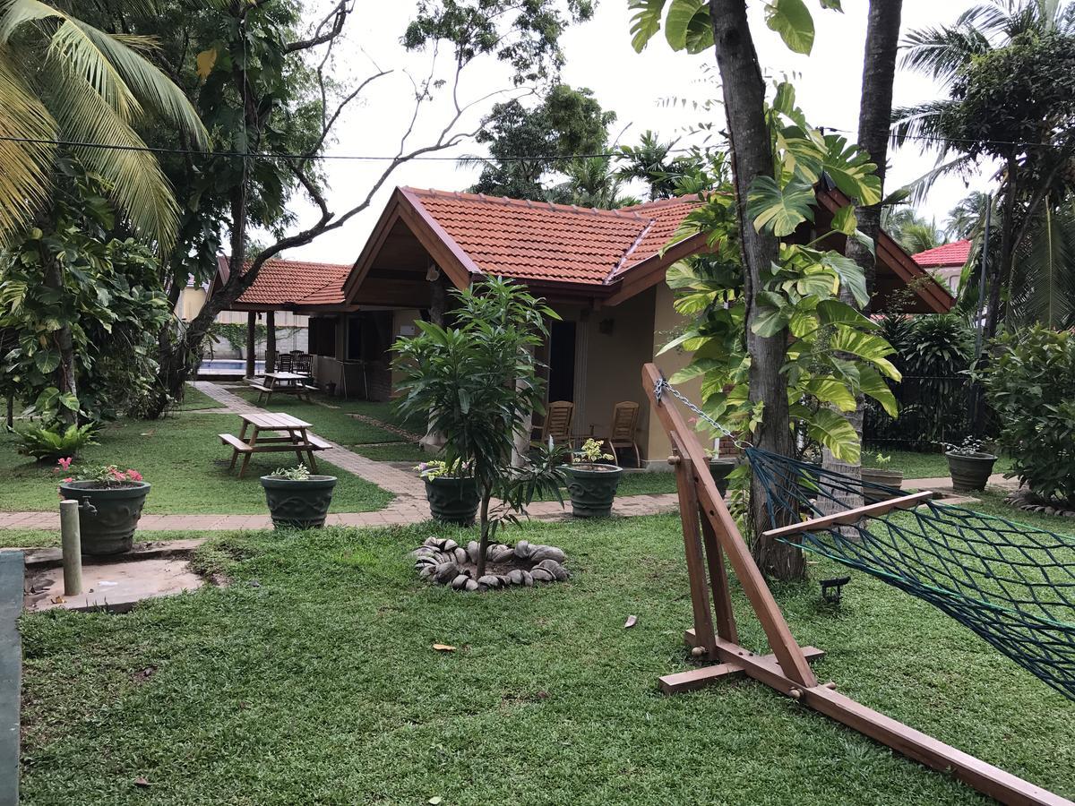 Shade Villa
